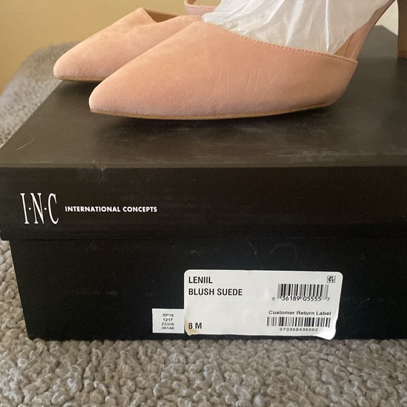 INC blush suede pumps - Picture 2 of 11